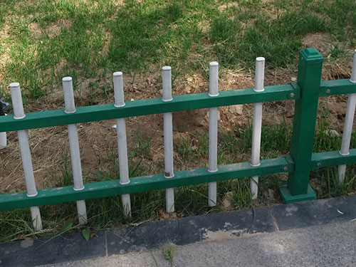 草坪鋅鋼護欄案例 草坪鋅鋼護欄案例