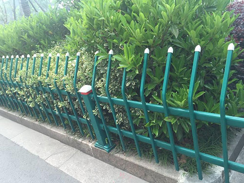 草坪鋅鋼護欄案例 草坪鋅鋼護欄案例